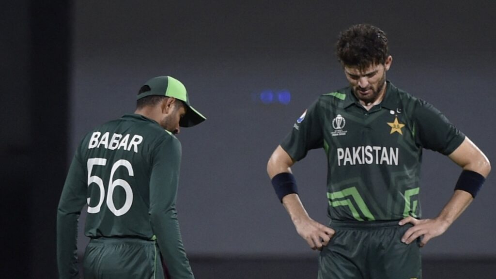 PCB ने दिया पाकिस्तानी खिलाड़ियों को दिया तगड़ा झटका, विदेशी लीग में नहीं खेल सकेंगे बाबर आजम और शाहीन अफरीदी