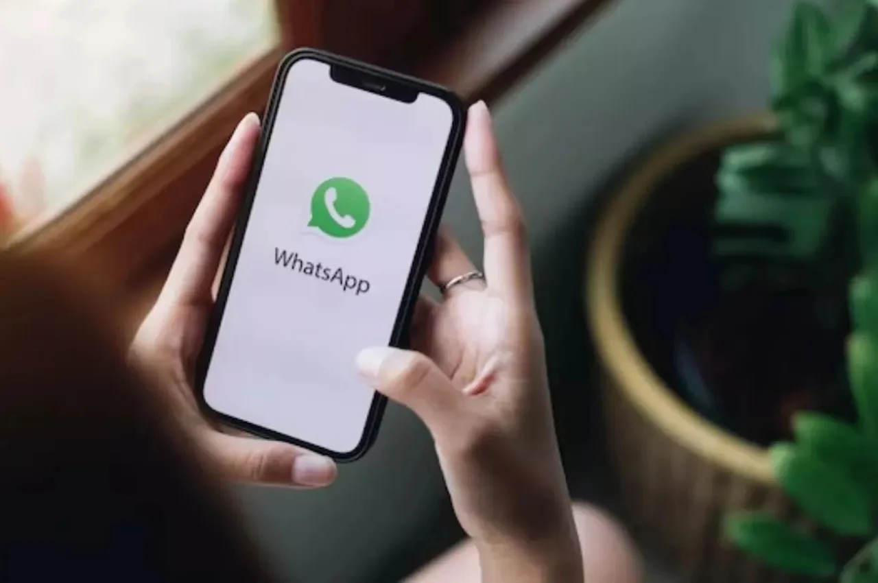 WhatsApp ला रहा एक खास...