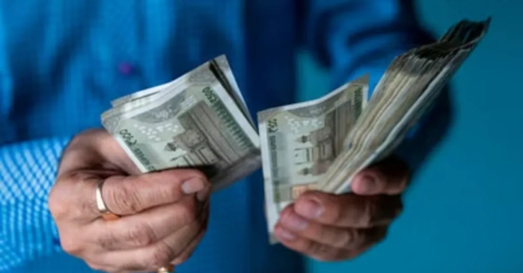 मात्र 7 रुपये की सेविंग कर यहां करें निवेश, हर महीने मिलेगी इतने हजार रुपये की पेंशन!