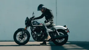 Featured image for: Royal Enfield Shotgun 650: Classic Cruiser with Powerful Engine and Retro Styling in Business category