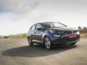 Featured image for: Hyundai Grand i10 Nios: Stylish, Fun, and Feature-Packed Small Car in Business category