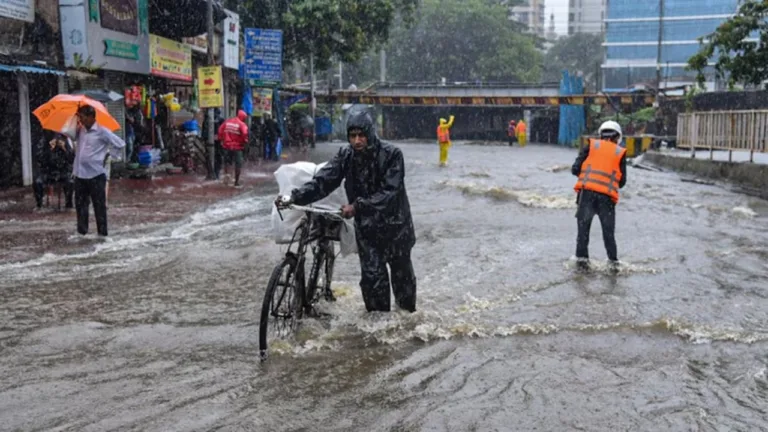 Weather Forecast: Heavy Rain to Continue, Impacting Rakshabandhan Celebrations