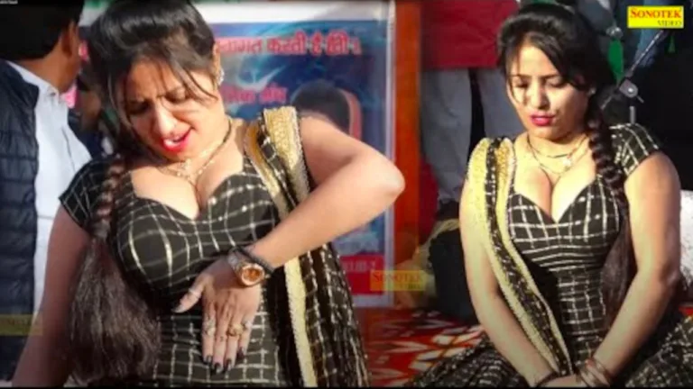 Haryanvi Dance: नई सी बोतल लेकर Rachna Tiwari का मंच पर बवाल, झुककर तो कभी बदन को भीगा ताऊ संग मचाया कोहराम