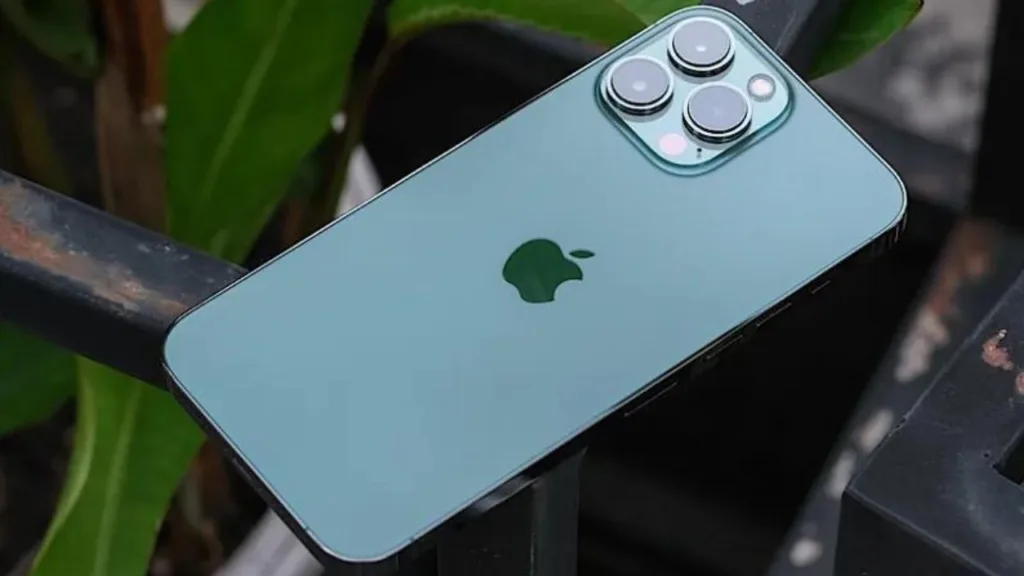 iPhone 15 Pro Max Now on Sale, Check Price and Offers at Flipkart, Croma