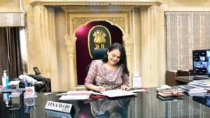 Featured image for: IAS Tina Dabi: Tina Dabi becomes collector again, will go to this city with child in Daily News category