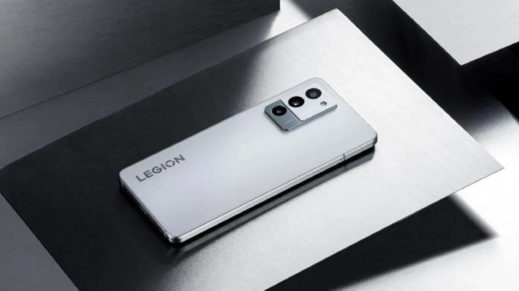 Lenovo Legion Y70 Smartphone Powered by a large 5000mAh battery