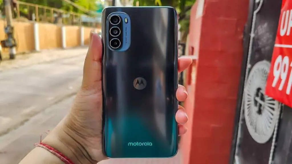 Motorola Moto G52: A Budget-Friendly Performer with Impressive Features