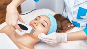 Featured image for: The Best Seasons for Skin Peelings and How to Prep Your Skin in Health category