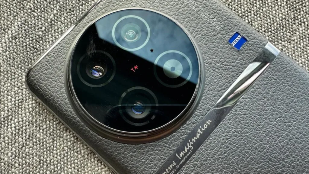 Vivo X90 Pro Plus: Flagship Powerhouse with Stunning Display and Advanced Camera