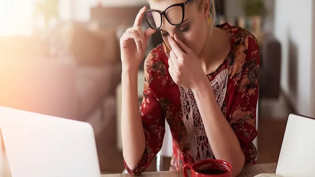 Stress Acne: How to Recognize It and Reduce Blemishes