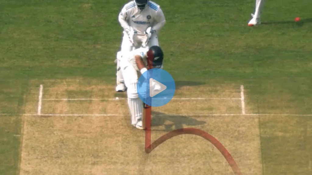 Watch Video: Slender past bat, took middle stump, dream delivery from Washington Sundar