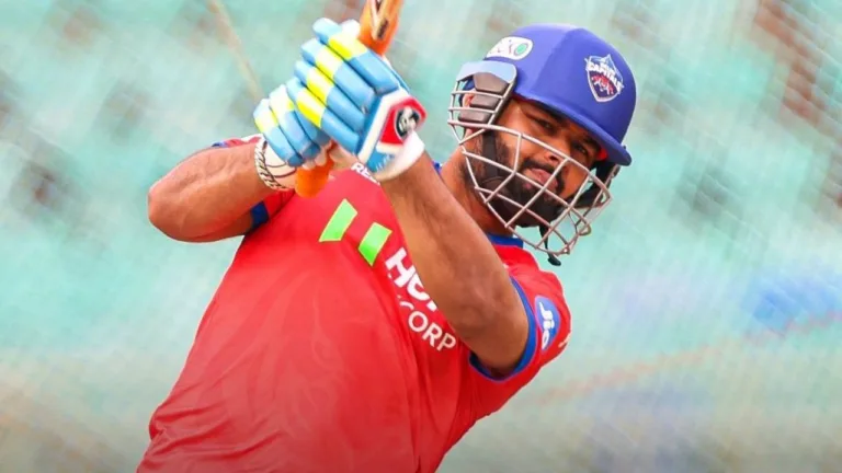 IPL 2025: Will RCB Buy Rishabh Pant? Virat Kohli’s Veteran Friend Makes a Shocking Statement Ahead of Mega Auction!