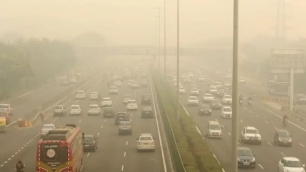 Delhi Pollution: Working hours in offices have changed; order issues