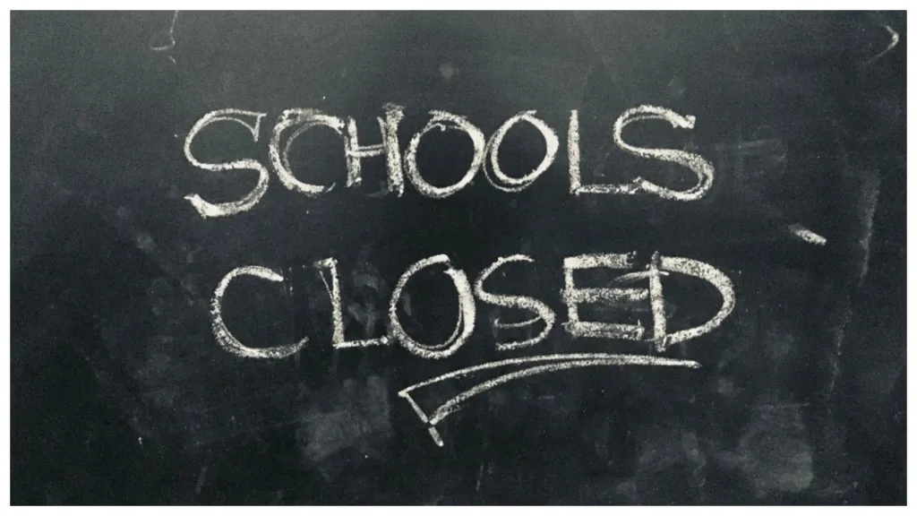 Schools Closed – Delhi Schools Shut Down or Not? Government Big decision amid rising pollution