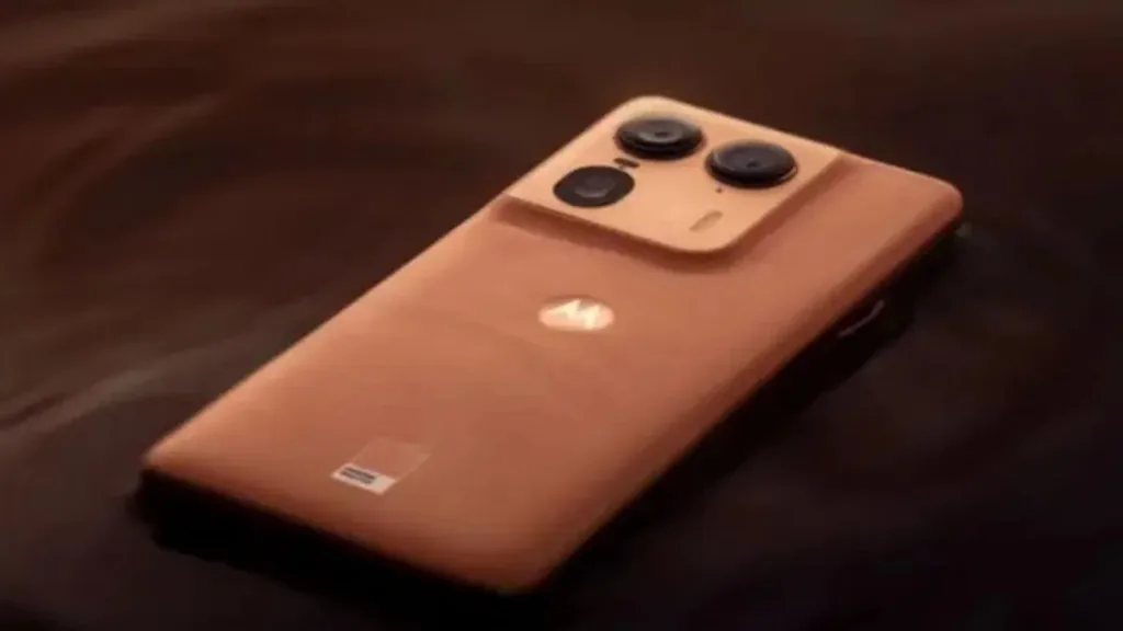 Motorola Edge 50 Ultra Discount : This phone is available at a huge discount, along with a 50MP camera and great performance