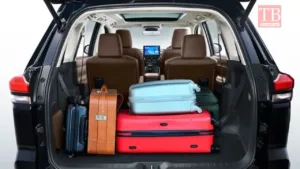 Featured image for: Maruti Invicto: 8 seater car created a sensation, buy it soon at record-breaking discount, crowd gathered at the showroom in Business category