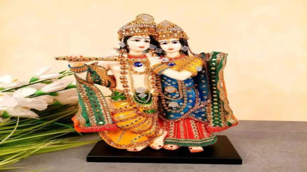 Vastu Tips: If you want to find happiness in life, then definitely keep these idols in your house!
