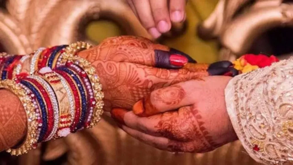 Vastu Tips: According to Vastu Shastra, never give these things to your daughter while bidding her farewell,