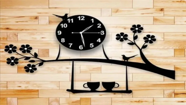 Vastu Tips: Do not keep the clock on this side of the house, otherwise bad times will begin!